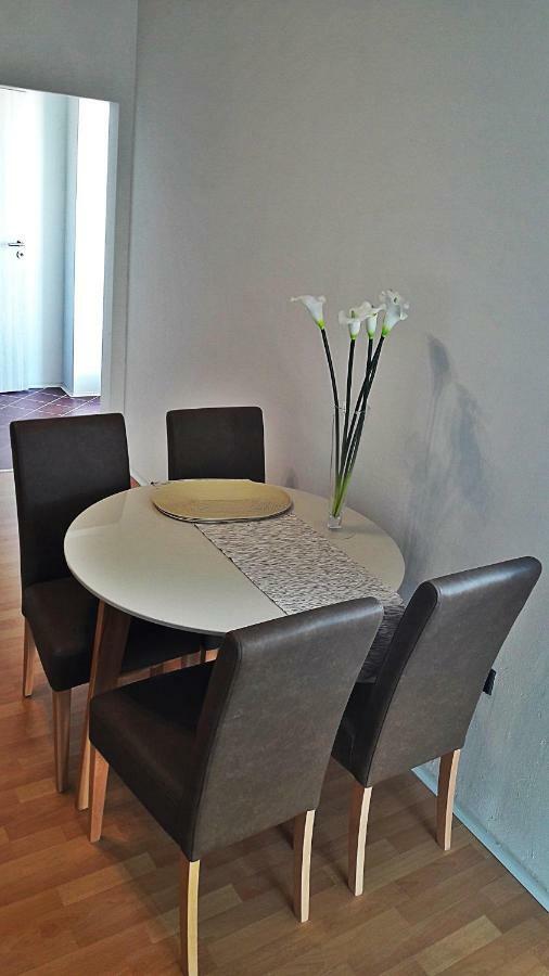 Apartmani Tatic Štinjan Eksteriør bilde